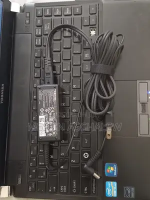 Laptop Toshiba Portege R830 4GB Intel Core i5 HDD 500GB