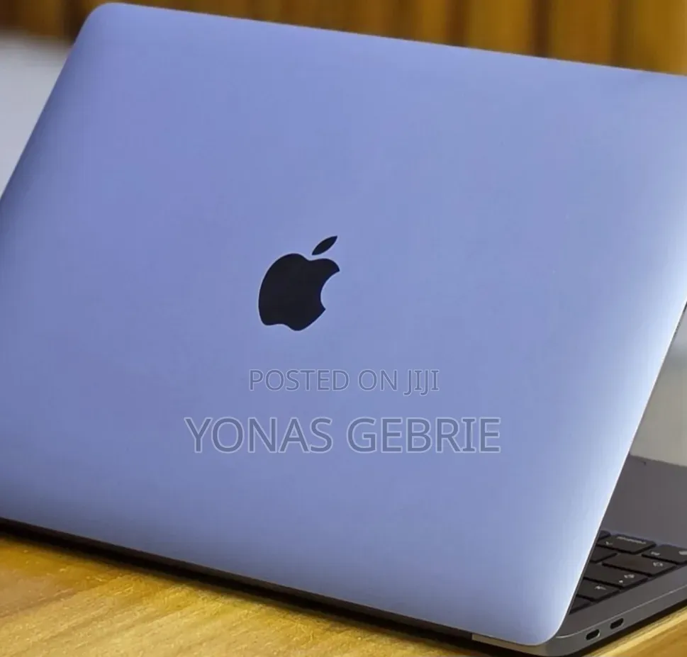 New Laptop Apple MacBook 16GB Apple M1 SSD 256GB