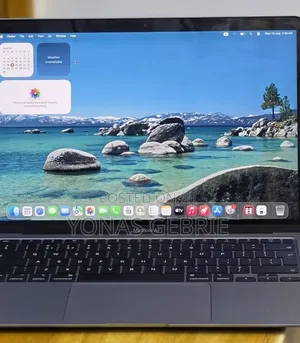 New Laptop Apple MacBook 16GB Apple M1 SSD 256GB