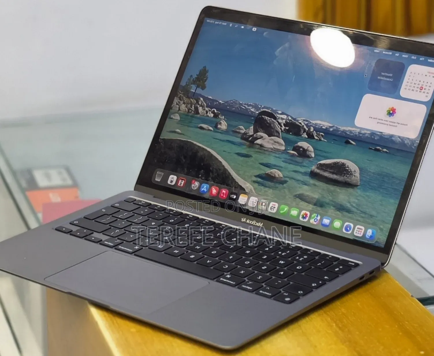 New Laptop Apple MacBook Air 2020 M1 16GB Apple M1 SSD 256GB