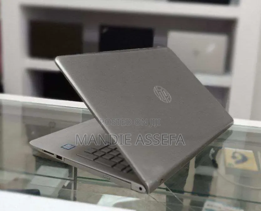 New Laptop HP Pavilion 15 8GB Intel Core i5 HDD 1T