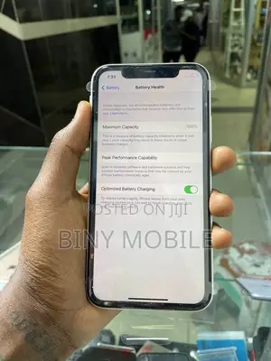 Apple iPhone 11 64 GB White