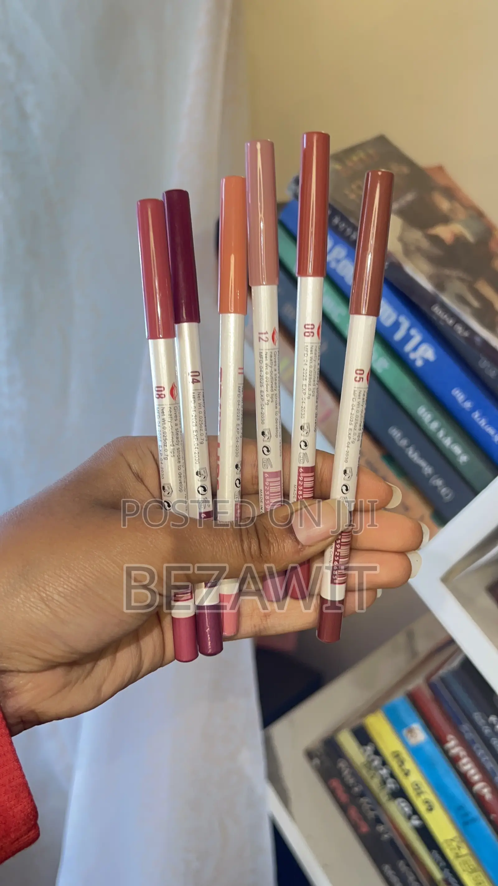 True Lip Linear Pencil