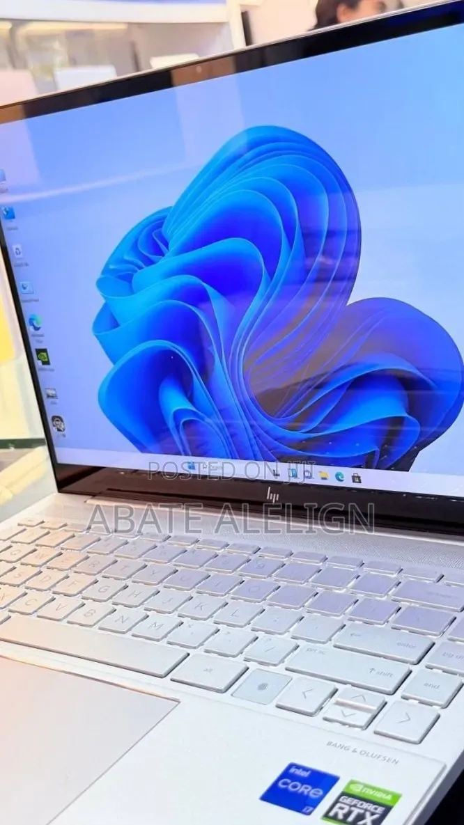 New Laptop HP Envy 14 16GB Intel Core i7 SSD 1T