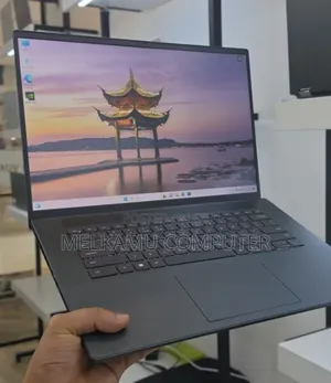 New Laptop Dell Inspiron 15 16GB Intel Core i7 SSD 512GB
