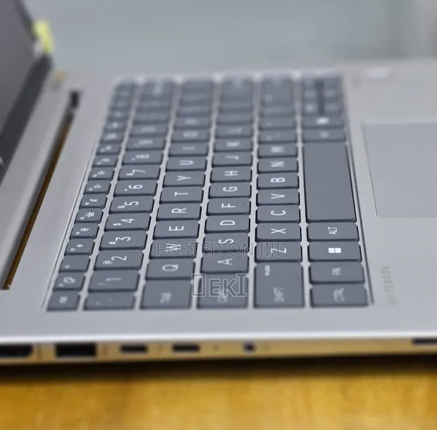 New Laptop HP EliteBook 640 G11 16GB Intel Core Ultra 5 SSD 512GB
