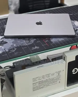 New Laptop Apple MacBook Pro 2023 M2 16GB Apple M2 SSD 512GB