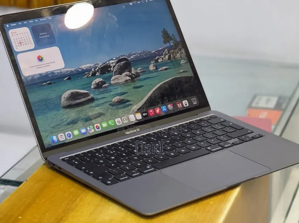 New Laptop Apple MacBook Air 2020 M1 16GB Apple M1 SSD 256GB