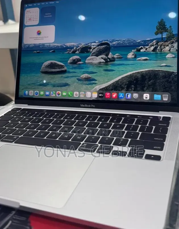 New Laptop Apple MacBook 16GB Apple M1 SSD 1T