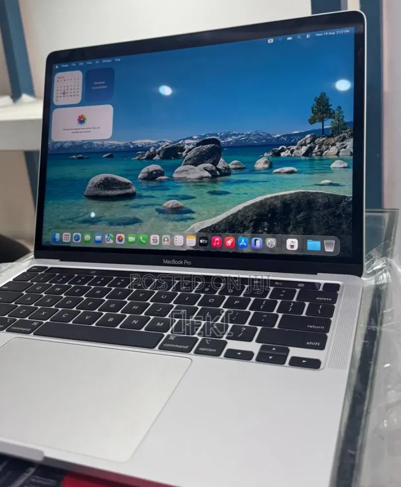 New Laptop Apple MacBook Pro 2020 M1 16GB Apple M1 SSD 1T