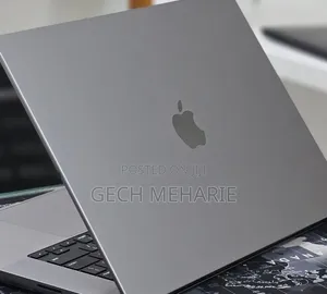 New Laptop Apple MacBook Pro 2022 M2 16GB Apple M2 SSD 512GB