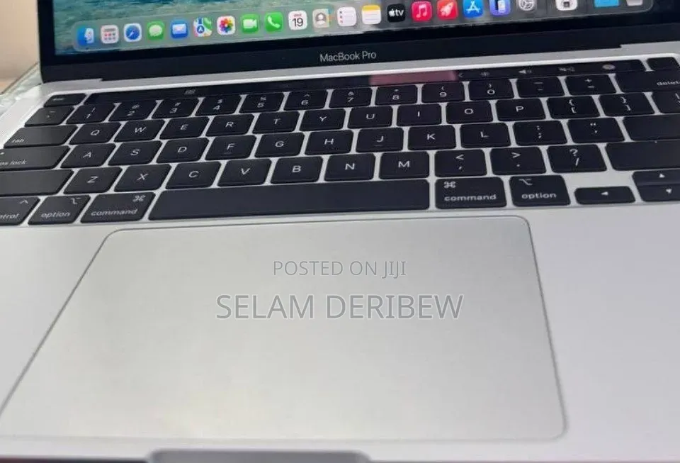 New Laptop Apple MacBook Pro 2020 M1 16GB Apple M1 SSD 1T