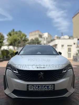 Peugeot 5008 2021 White