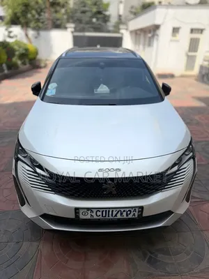 Peugeot 5008 2021 White