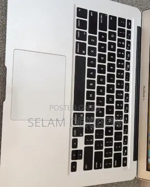 New Laptop Apple MacBook Air 2017 8GB Intel Core i5 SSD 256GB