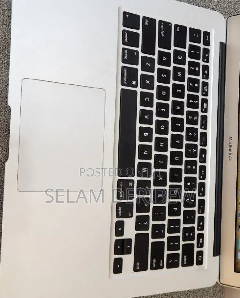 New Laptop Apple MacBook Air 2017 8GB Intel Core i5 SSD 256GB