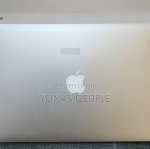 New Laptop Apple MacBook 8GB Intel Core i5 SSD 256GB