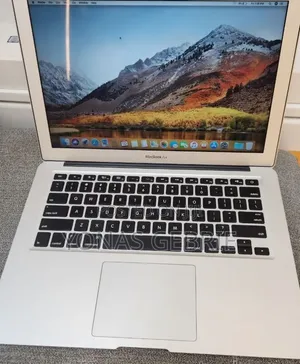 New Laptop Apple MacBook 8GB Intel Core i5 SSD 256GB