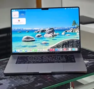 New Laptop Apple MacBook Pro 2023 M2 16GB Apple M2 SSD 512GB