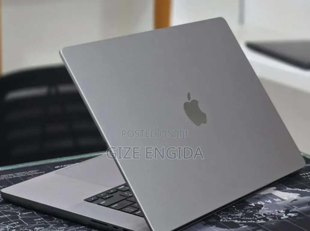 New Laptop Apple MacBook Pro 2023 M2 16GB Apple M2 SSD 512GB