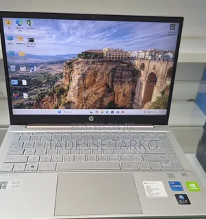 New Laptop HP Pavilion 14 16GB Intel Core i5 SSD 512GB