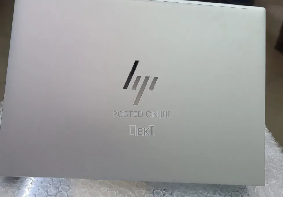 New Laptop HP EliteBook 830 G9 16GB Intel Core i5 SSD 512GB