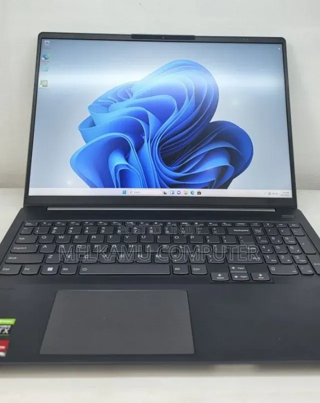 New Laptop Lenovo IdeaPad Flex 15 16GB AMD Ryzen 7 SSD 512GB