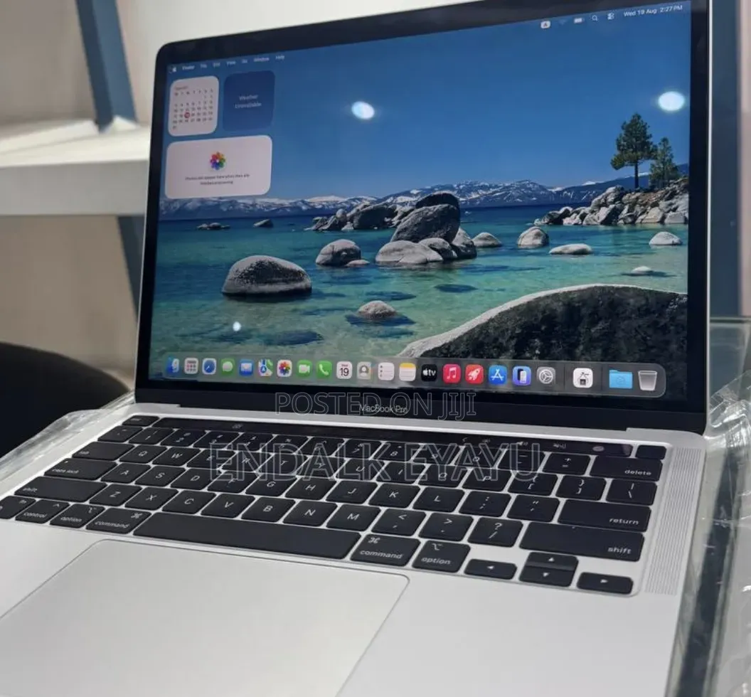 New Laptop Apple MacBook Pro 2020 M1 16GB Apple M1 SSD 1T