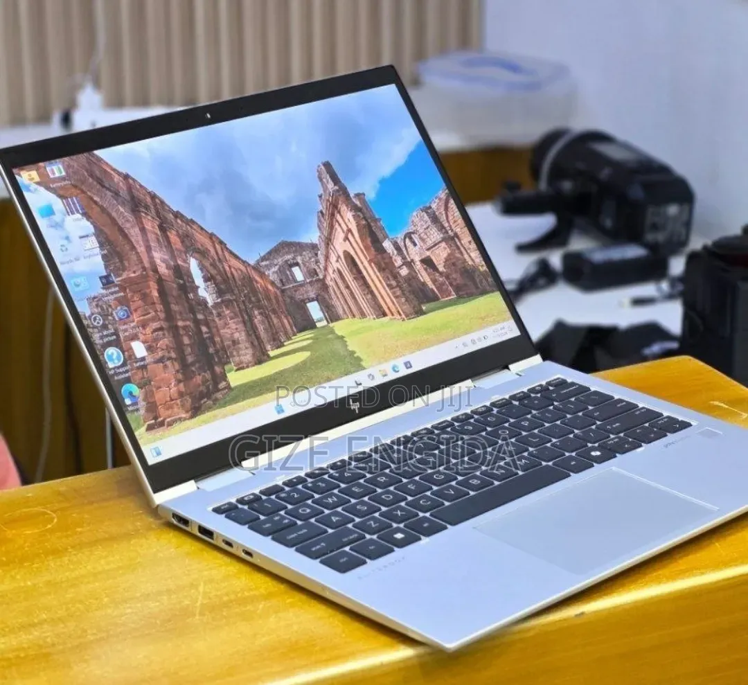 New Laptop HP Elitebook 830 G11 16GB Intel Core Ultra 7 SSD 512GB