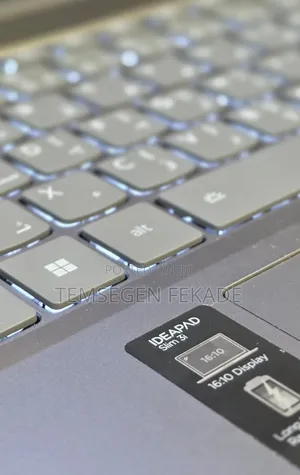 New Laptop Lenovo Ideapad 3 16GB Intel Core i7 SSD 512GB