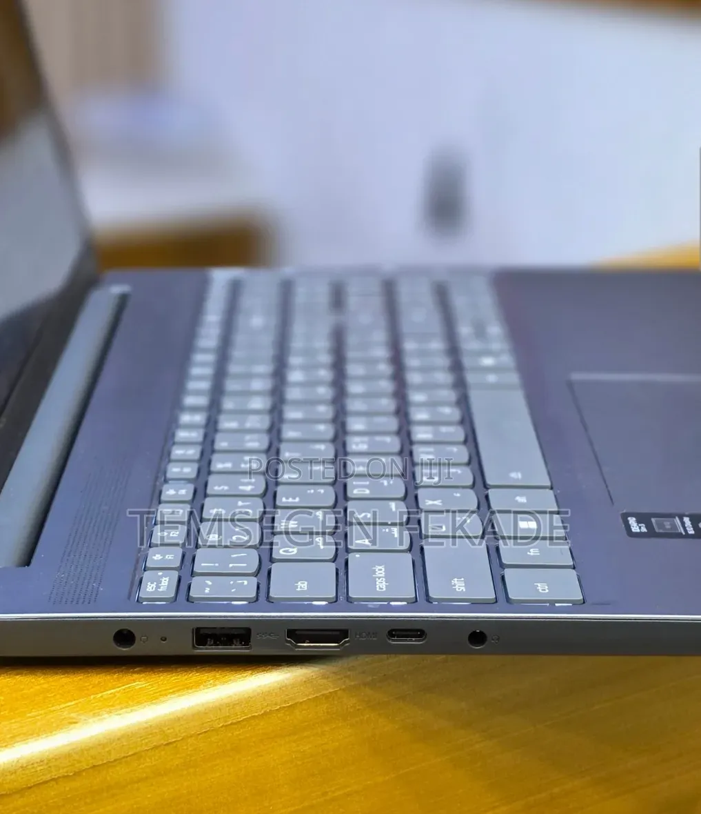 New Laptop Lenovo Ideapad 3 16GB Intel Core i7 SSD 512GB