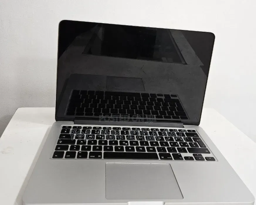 New Laptop Apple MacBook Pro 2015 8GB Intel Core i5 SSD 128GB