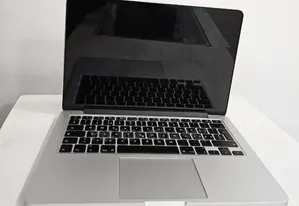 New Laptop Apple MacBook Pro 2015 8GB Intel Core i5 SSD 128GB