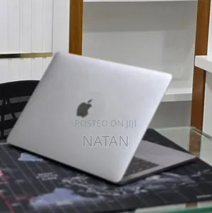 New Laptop Apple MacBook Pro 2017 16GB Intel Core i7 SSD 512GB