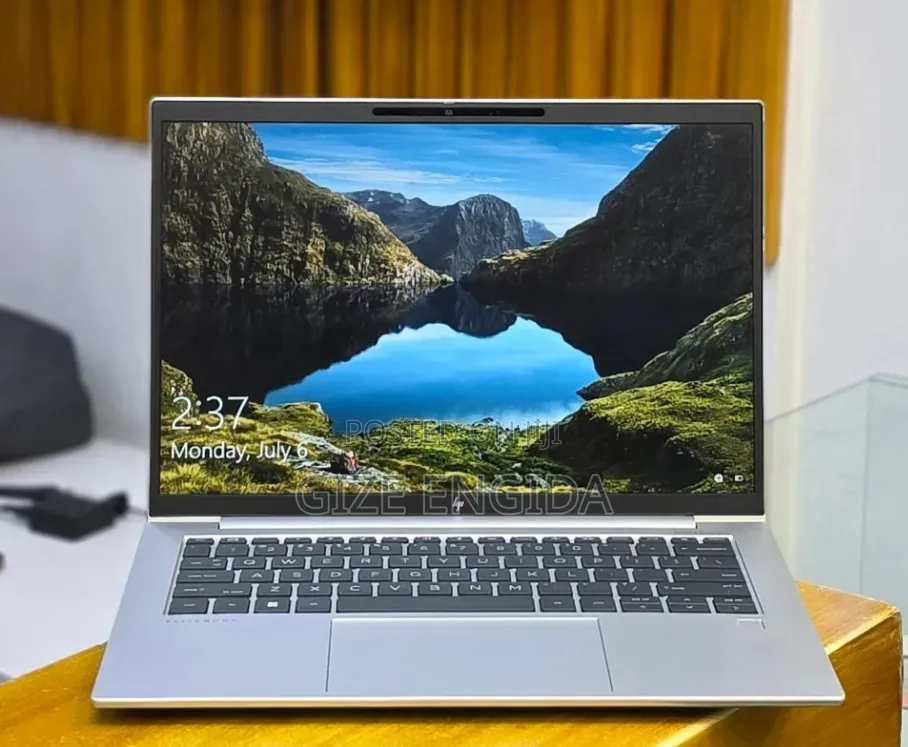 New Laptop HP EliteBook 830 G9 16GB Intel Core i7 SSD 512GB