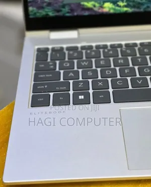 New Laptop HP Elitebook 830 G11 16GB Intel Core Ultra 7 SSD 512GB