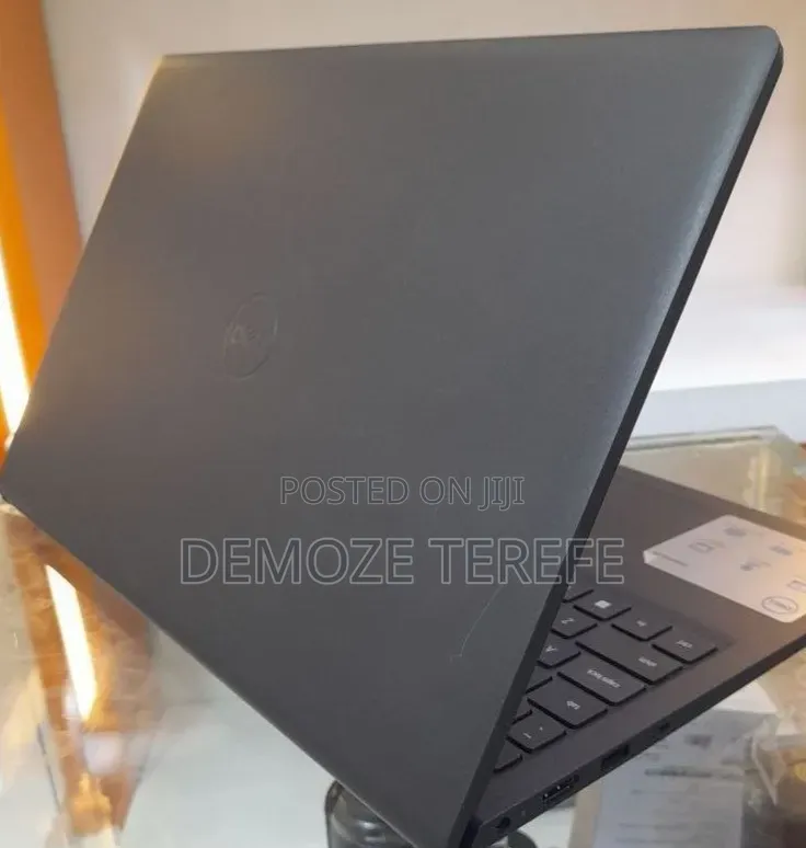 New Laptop Dell Latitude 3530 8GB Intel Core i5 SSD 512GB