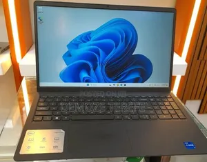 New Laptop Dell Latitude 3530 8GB Intel Core i5 SSD 512GB