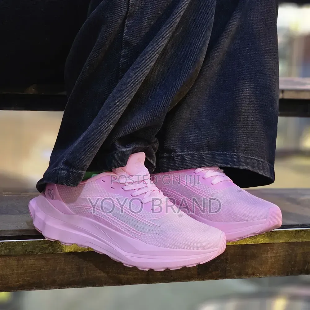 Alo Yoga Runner "Pink" Fashion Sneakers