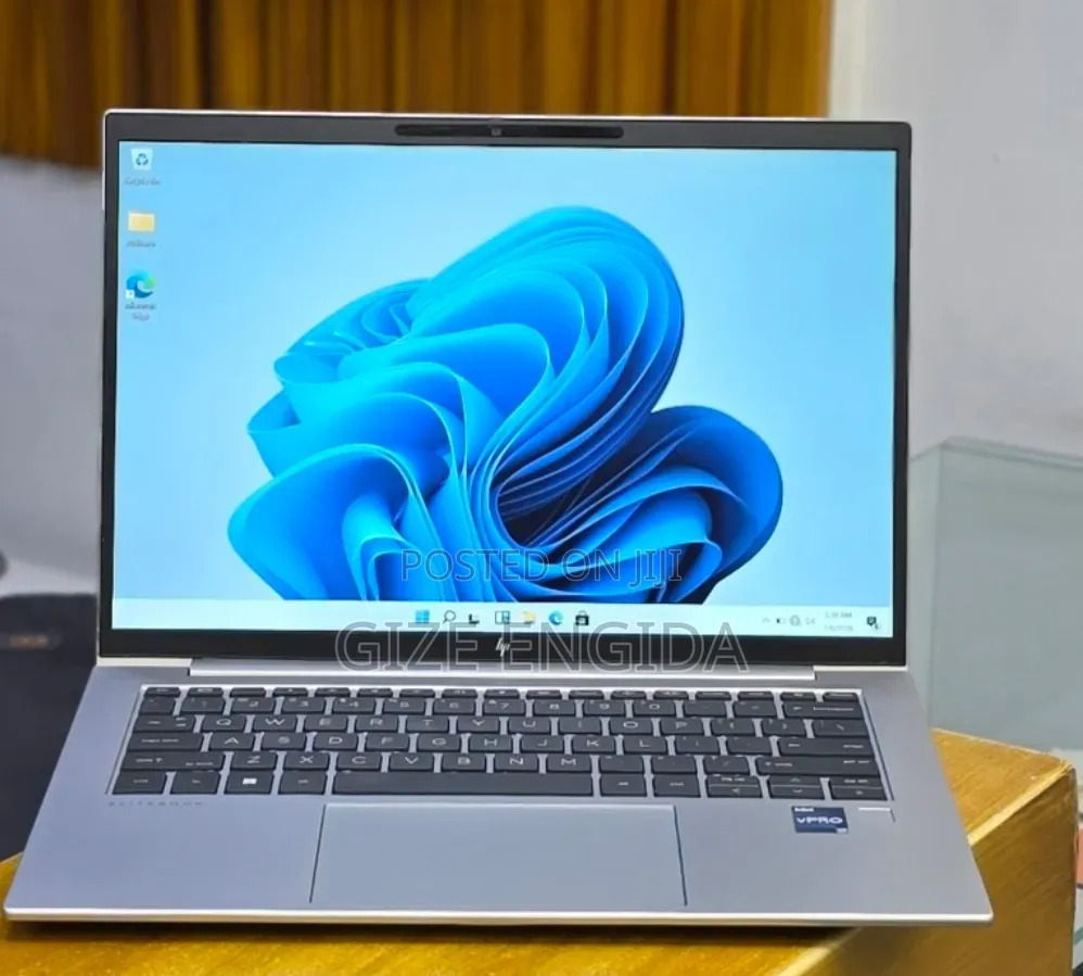 New Laptop HP EliteBook 840 G10 16GB Intel Core i7 SSD 512GB