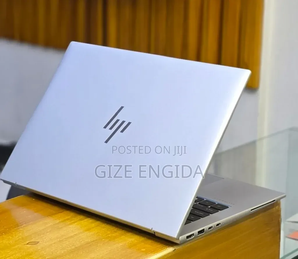 New Laptop HP EliteBook 840 G10 16GB Intel Core i7 SSD 512GB