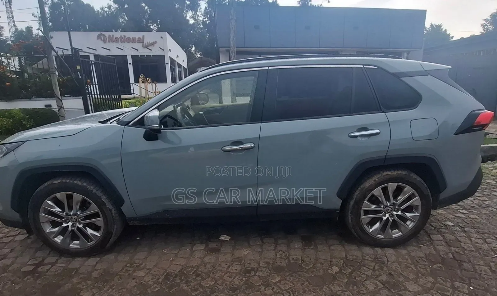Toyota RAV4 2021 Gray