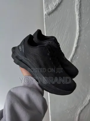 #Alo Yoga Runner "Triple Black" Fashion Sneakers