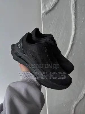 #Alo Yoga Runner "Triple Black" Fashion Sneakers