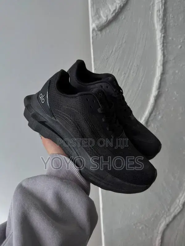 #Alo Yoga Runner "Triple Black" Fashion Sneakers