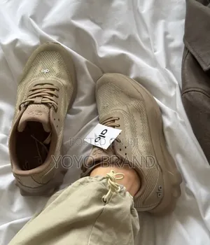 Alo Yoga Runner "Gravel Beige" Fashion Sneakers
