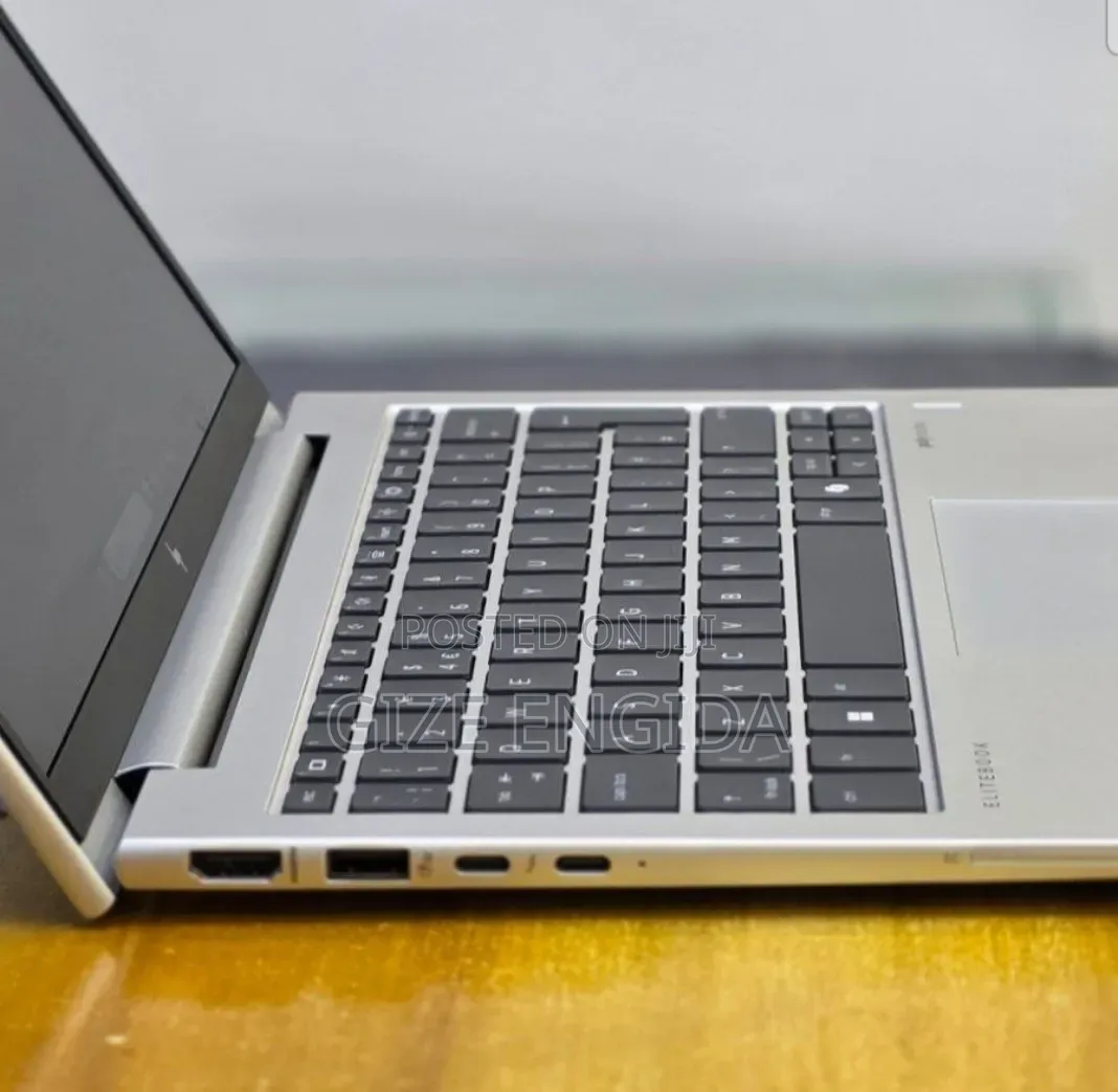 New Laptop HP Elitebook 830 G11 16GB Intel Core Ultra 7 SSD 512GB