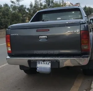 Toyota Hilux 2008 Gray