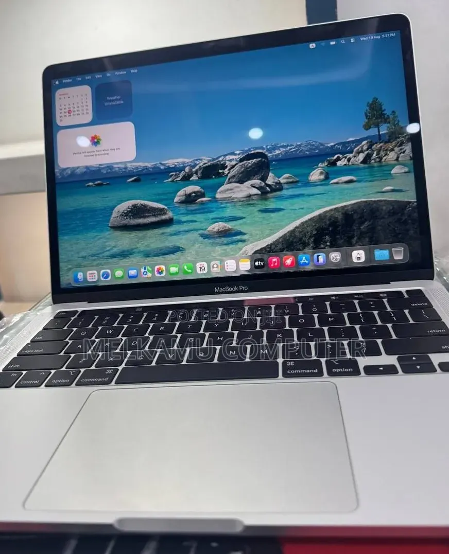 New Laptop Apple MacBook Pro 2020 M1 16GB Apple M1 SSD 1T