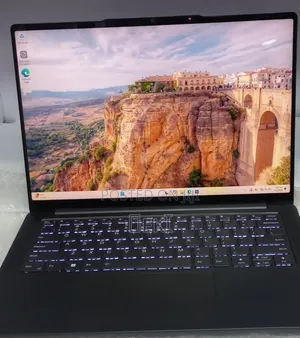 New Laptop Lenovo Yoga Pro 9i Aura Edition 32GB Intel Core i7 SSD 1T